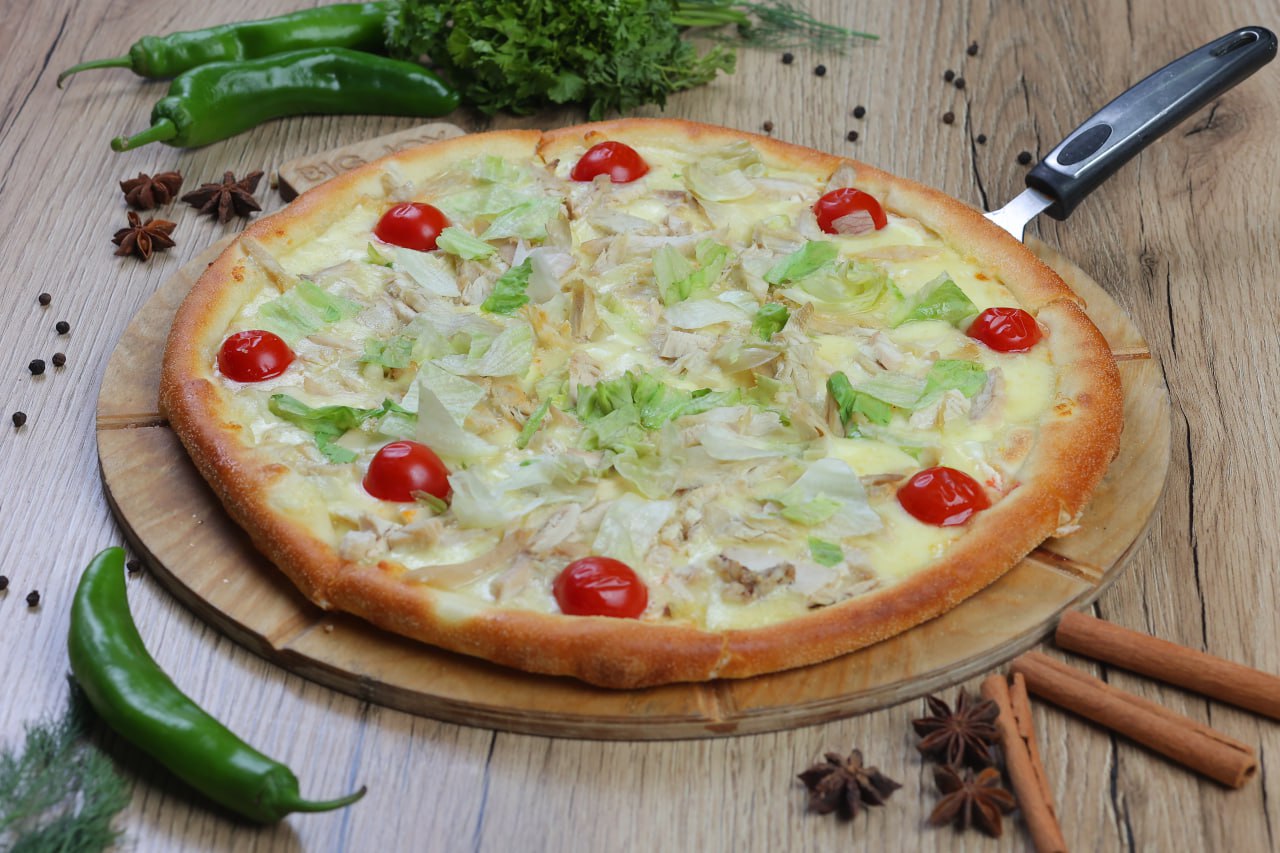 Sezar pizza o'rtacha